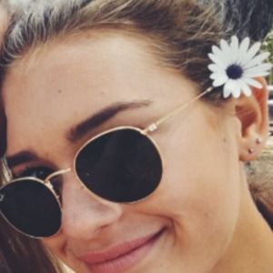 Meet your Posher, Lucy